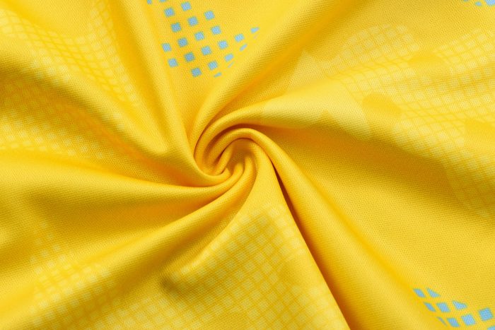 Chelsea 22/23 Yellow Short Sleeve Suit with 5-Inch Shorts - 图片 2
