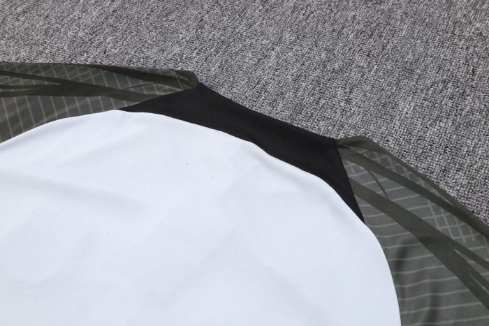 Barcelona 23-24 Light Gray Short Sleeve Training Suit - 图片 3