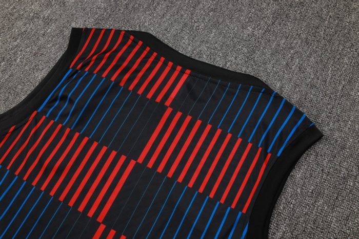 Barcelona 24/25 Vest Black (Vertical Stripe Spray Print) - 图片 3
