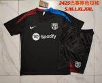 Barcelona 24-25 Black Short Sleeve Training Set with 5-Inch Shorts - 图片 9