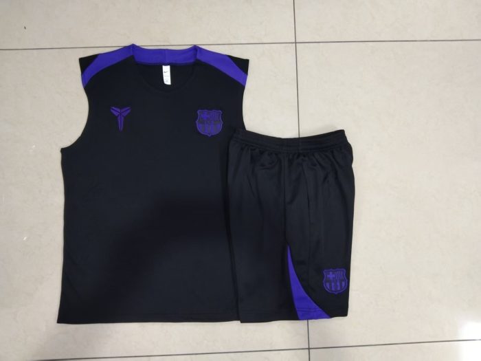 Barcelona Vest Black with Purple Team Badge - 图片 9