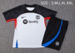 Barcelona 23-24 Grey Short Sleeve Training Suit with 5-Panel Shorts - 图片 2
