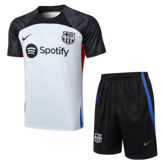 Barcelona 23-24 Grey Short Sleeve Training Suit with 5-Panel Shorts - 图片 8