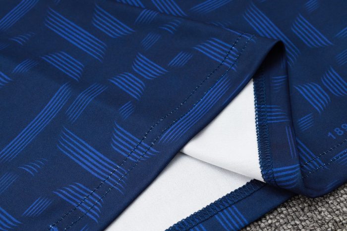 Barcelona 24/25 Vest in Royal Blue with Yellow Nike Logo - 图片 5
