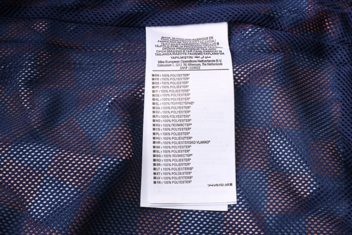 Barcelona 19-20 Red Checkered Windbreaker S-2XL - 图片 3