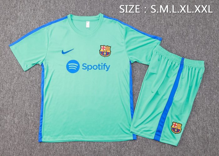 Barcelona 23-24 Light Green Short Sleeve Training Suit with 5-Point Shorts - 图片 2
