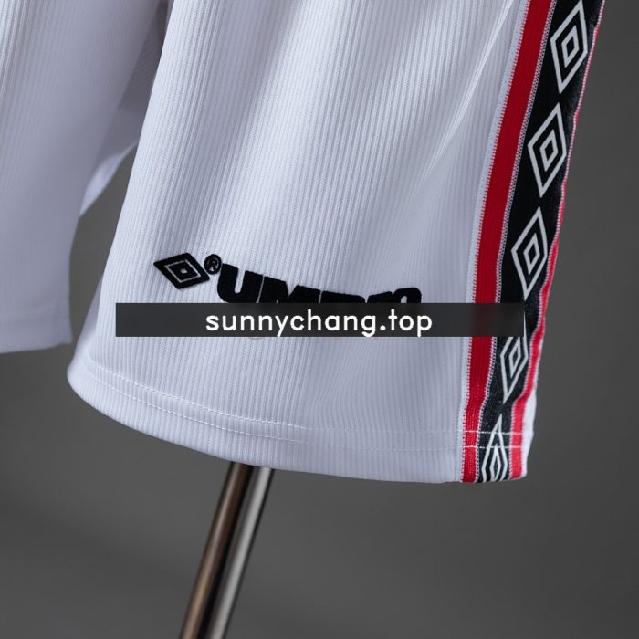 Man Utd 1998 Home Retro Shorts - 图片 5