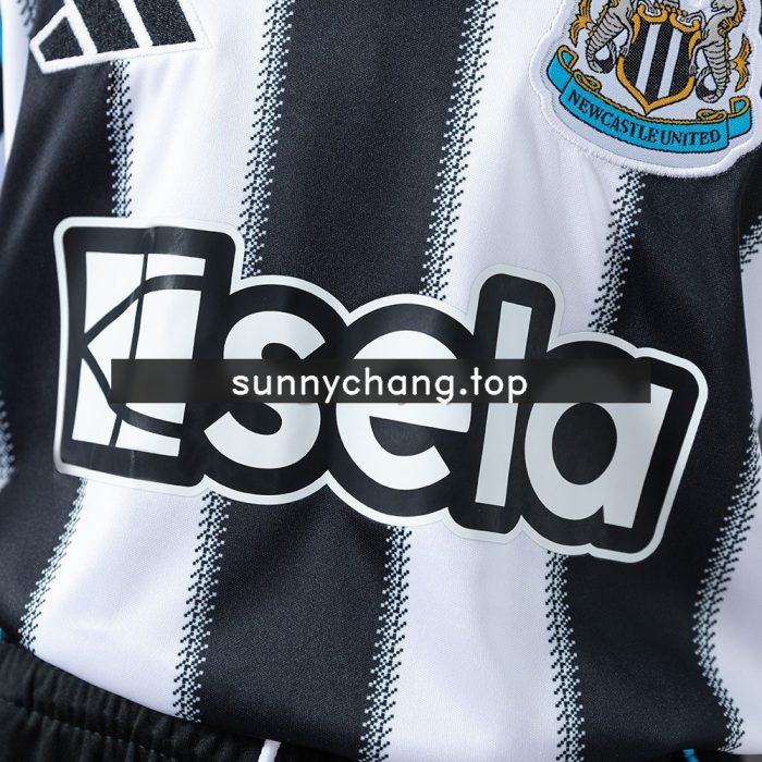 Newcastle United 25/26 Home Kids Kit - 图片 5