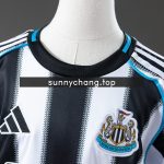 Newcastle United 25/26 Home Kids Kit - 图片 6