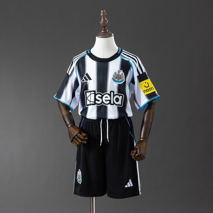 Newcastle United 25/26 Home Kids Kit - 图片 9