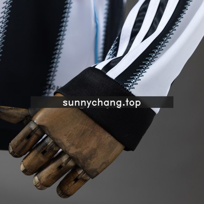 Newcastle United 25/26 Home Long Sleeve Jersey - 图片 3