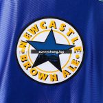 Newcastle United 1998-1999 Away Retro Shirt - 图片 5
