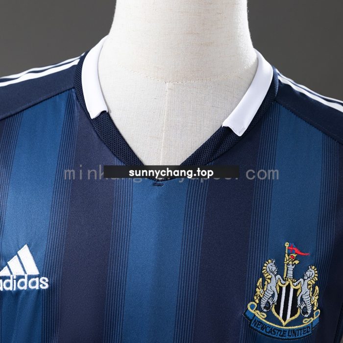 Newcastle United 2005-2006 Away Retro Shirt - 图片 7