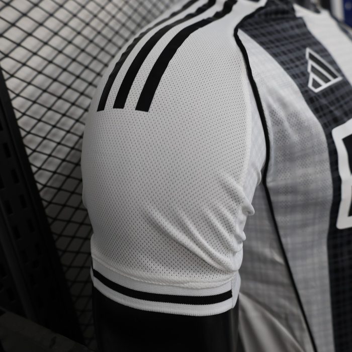 Newcastle United 25/26 Home Player Version - 图片 8