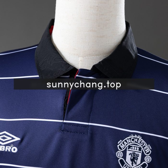 Man Utd 1999-2000 Away Retro Jersey - 图片 7