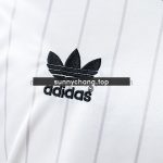 Man Utd 1983 Away Retro Jersey - 图片 3