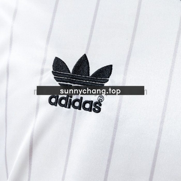 Man Utd 1983 Away Retro Jersey - 图片 3