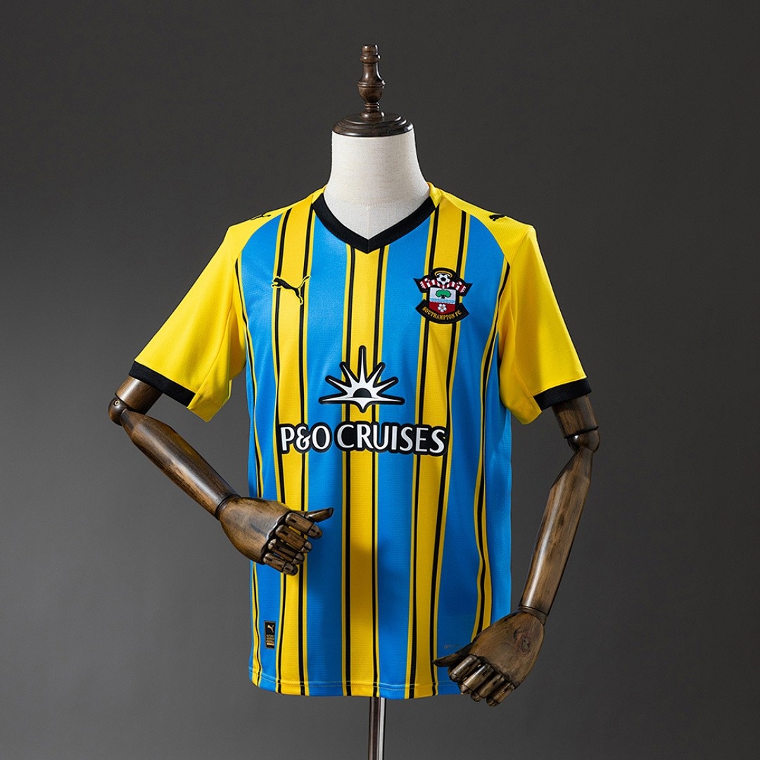 Southampton 25/26 Away Shirt