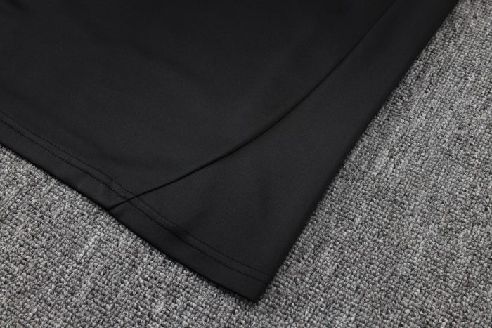Manchester United Black Half-Zip Jacket - 图片 3