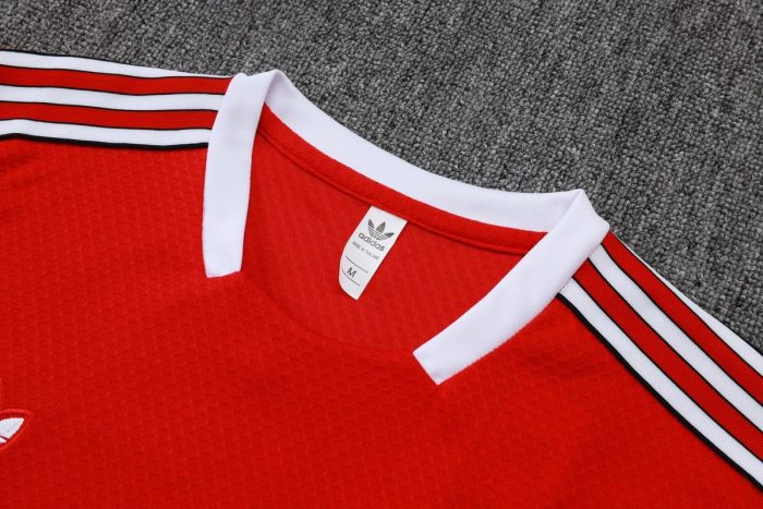 Manchester United Red Retro T-Shirt - 图片 6