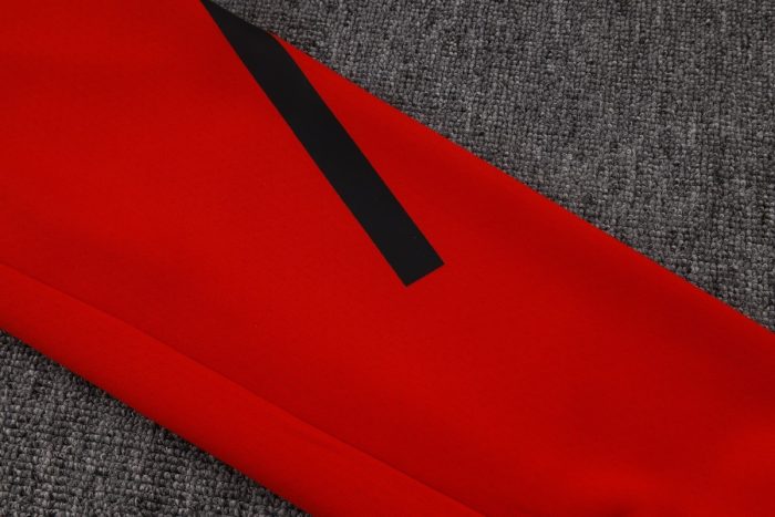Manchester United Red Long Zip Jacket with Hood - 图片 5