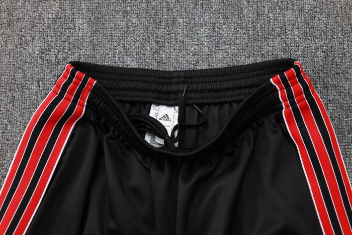 Manchester United Black Retro Half-Zip Jacket - 图片 4
