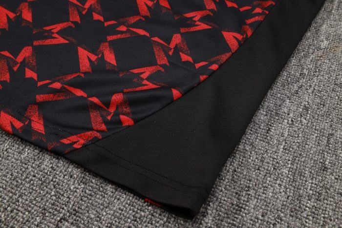 Manchester United 24/25 Half-Zip Jacket Black Red Spray - 图片 3