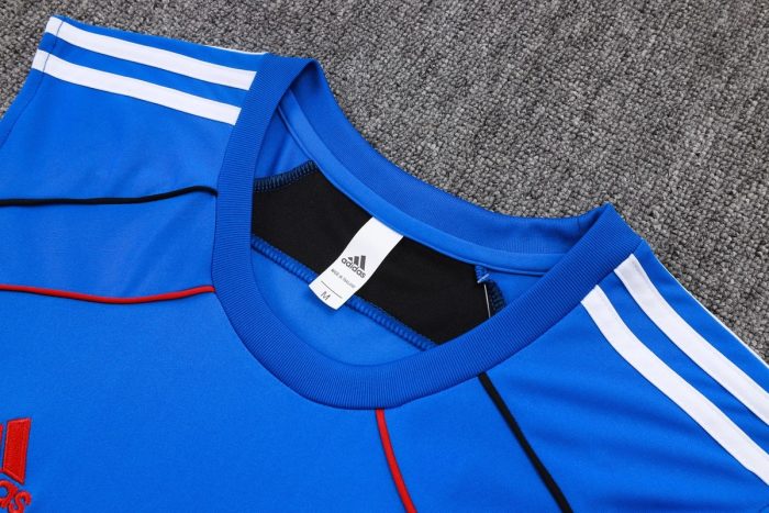 Manchester United Retro Vest - 图片 5