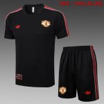 Manchester United Black Retro T-Shirt