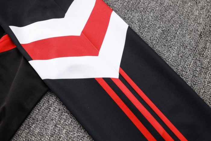 Manchester United 24/25 Half Zip Jacket Black (Adidas Three Stripes) - 图片 6