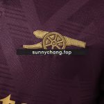 Arsenal 25/26 Special Edition Maroon Jersey - 图片 6