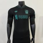Liverpool FC 25-26 Player Version Black Green Label - 图片 4