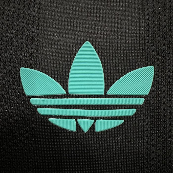 Liverpool FC 25-26 Player Version Black Green Label - 图片 8
