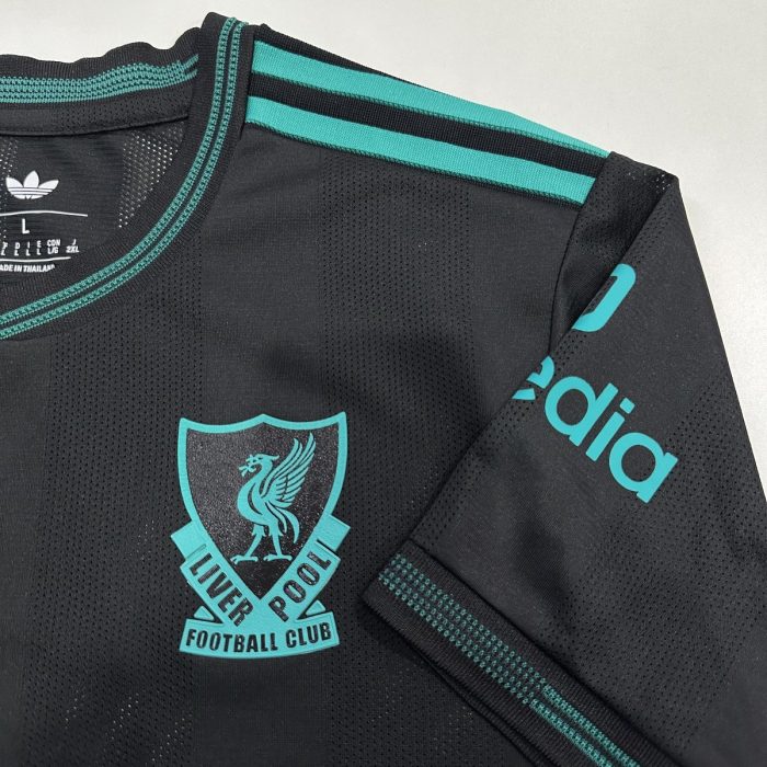 Liverpool FC 25-26 Player Version Black Green Label - 图片 9