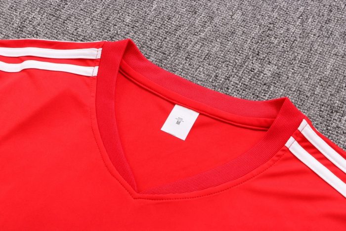 Arsenal 22-23 Red Short Sleeve Training Set with 5-Panel Shorts - 图片 2