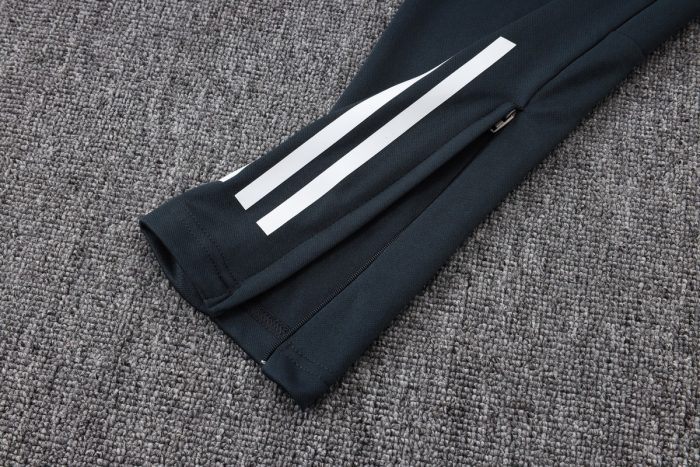 Arsenal 25/26 Long Zipper Jacket Maroon (White Badge) - 图片 3
