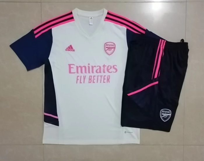 Arsenal 22/23 Light Green Short Sleeve Training Set with 5-inch Shorts - 图片 9