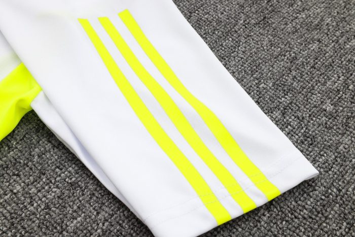 Arsenal 23-24 White Short Sleeve Training Set with 3/4 Pants - 图片 5