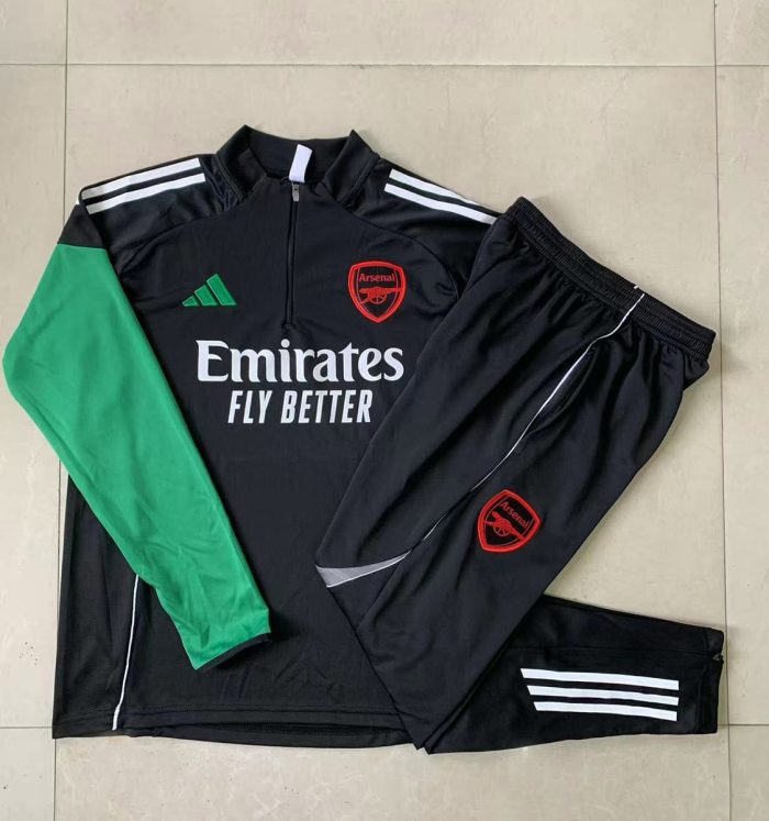 Arsenal Kids Black Half-Zip Jacket with Red and Green Sleeves - 图片 3