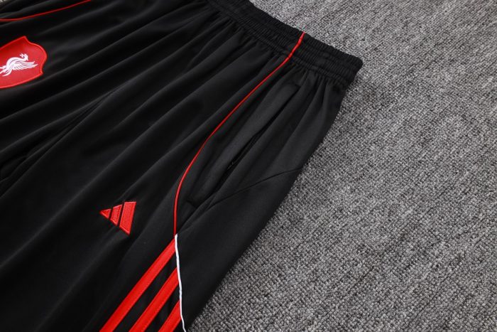 Liverpool FC 25/26 Black Retro Half-Zip Jacket - 图片 4