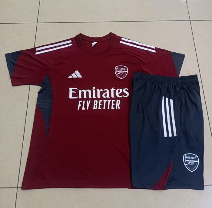 Arsenal Maroon Short Sleeve Training T-Shirt (White Badge) - 图片 9