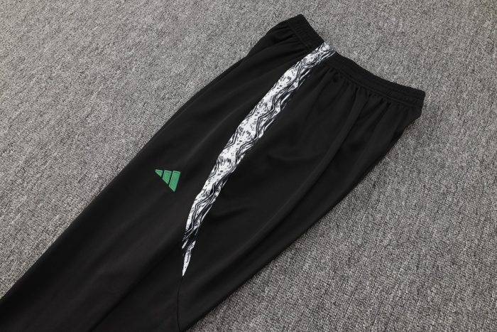 Arsenal 24-25 Half-Zip Jacket Black with Red and Green Shoulder - 图片 3