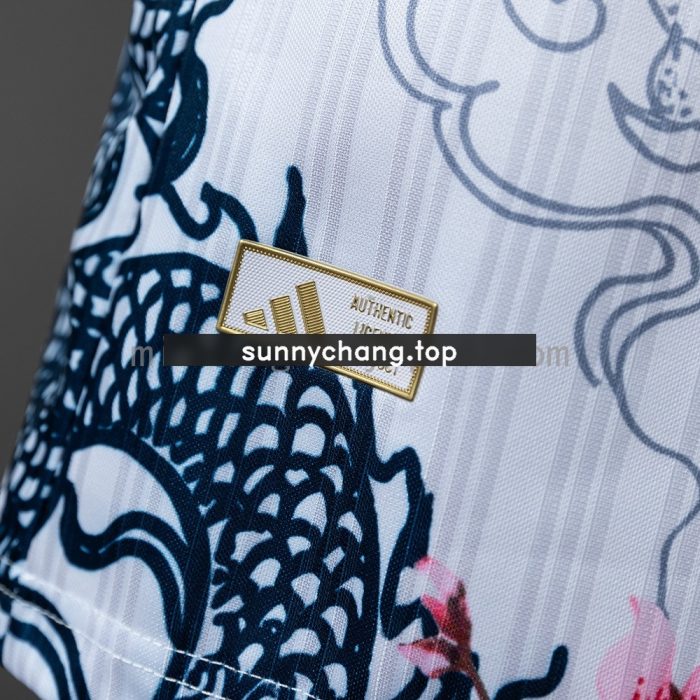 Real Madrid 25/26 Special Edition White Jersey - 图片 5