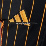 Real Madrid 25/26 Baseball Jersey - Black and Orange Striped - 图片 5