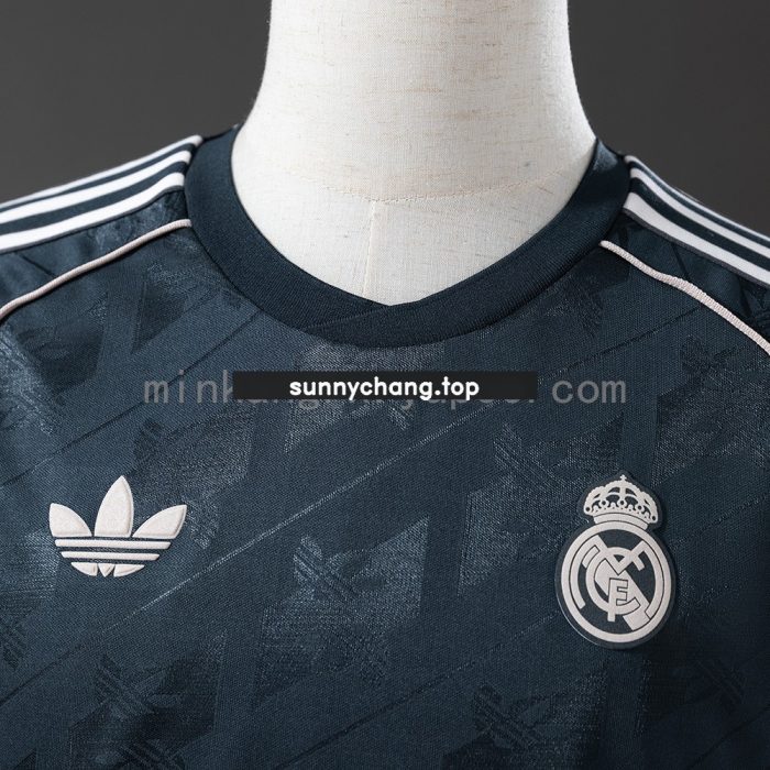 Real Madrid Grey Football Shirt - 图片 5