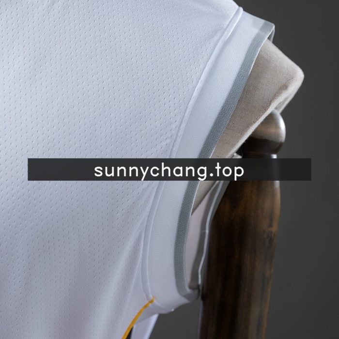 Real Madrid 25/26 Home Basketball Jersey - 图片 5