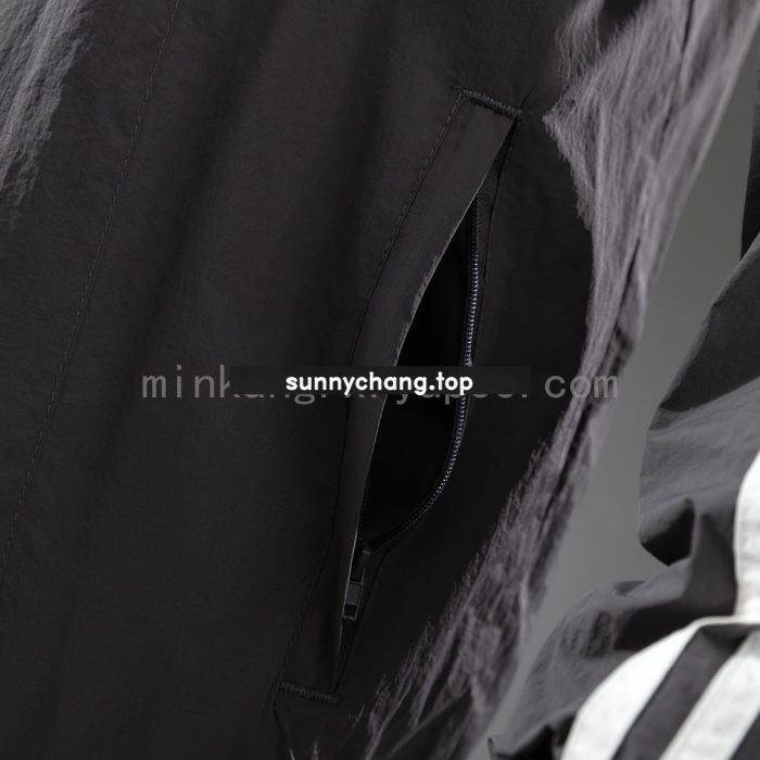 Real Madrid 25/26 Windbreaker - 图片 2