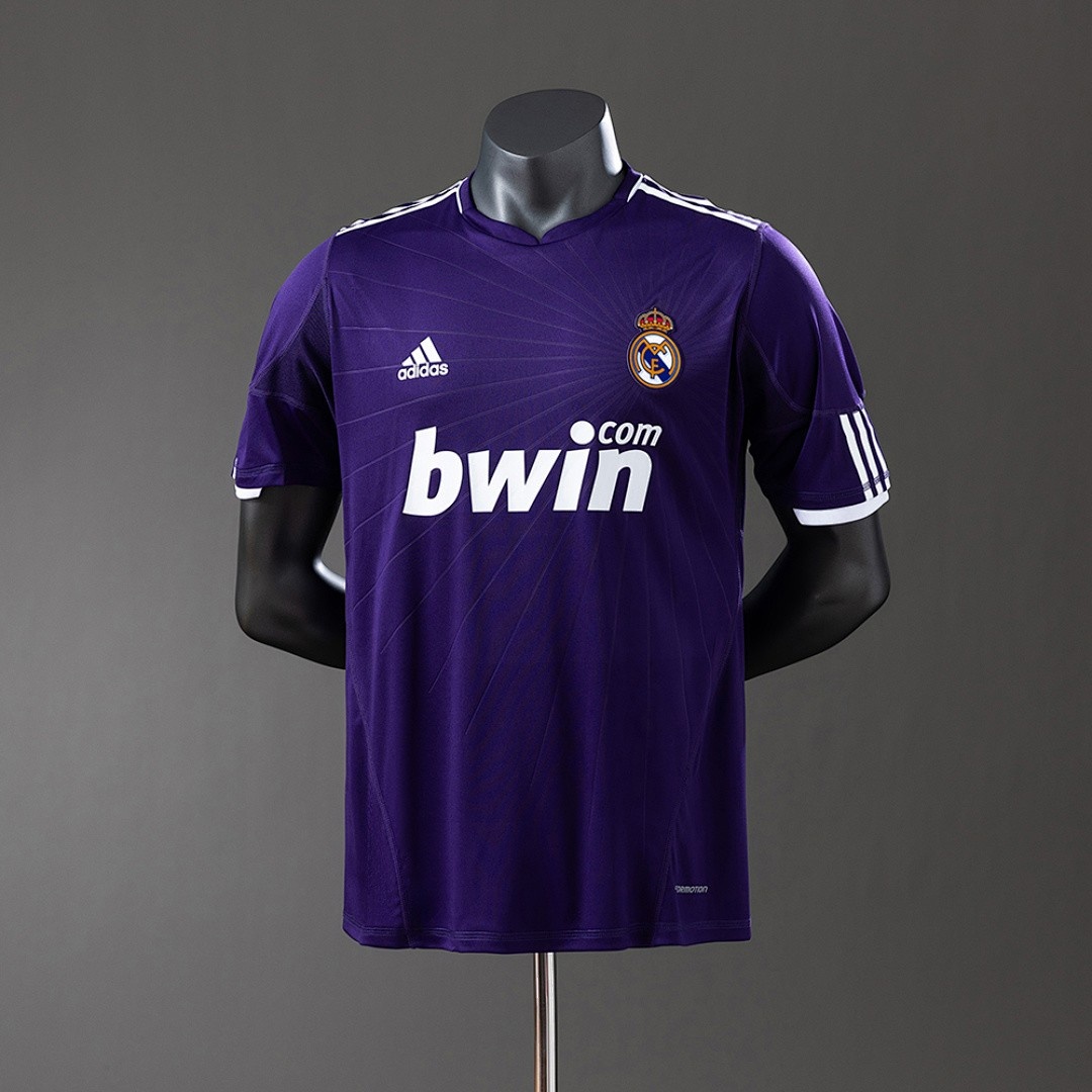 JER-4671_1 Real Madrid 2010/2011 Third Away Player Version Retro Jersey - 图片 1