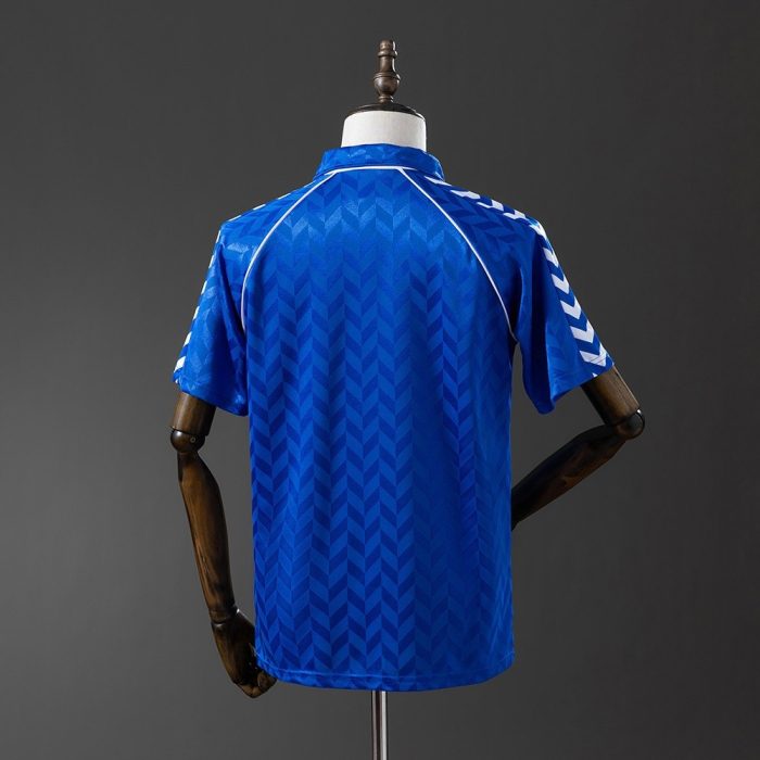 Real Madrid 1986-1988 Away Retro Shirt - 图片 7