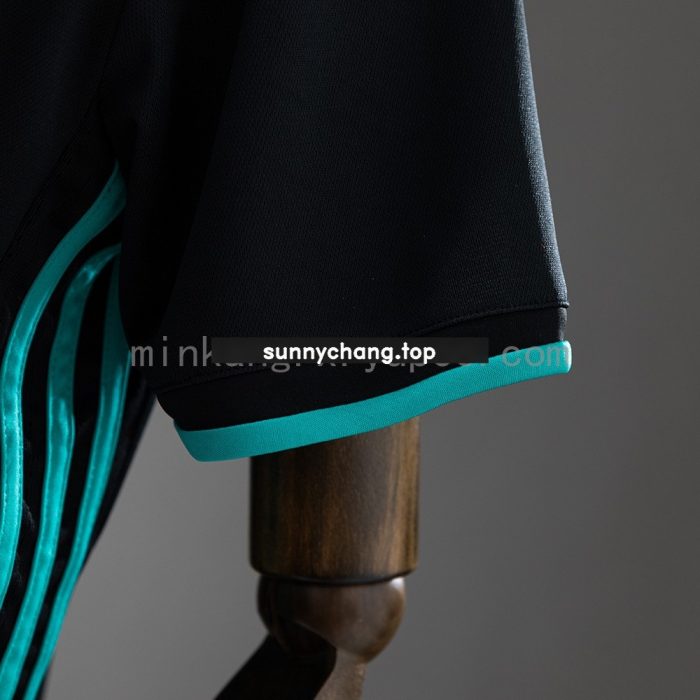 Real Madrid 2017-2018 Away Retro Shirt - 图片 3